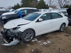 Toyota Camry LE 2.5L 4 2015