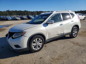 Nissan Rogue S 2.5L 4 2015