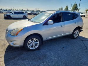 Nissan Rogue S 2.5L 4 2012
