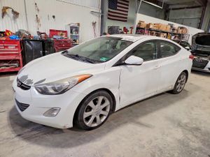 Hyundai Elantra GLS 1.8L 4 2013
