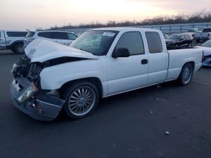 Chevrolet Silverado 1500 4.8L 8 2005
