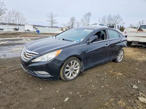 Hyundai Sonata SE 2.4L 4 2013