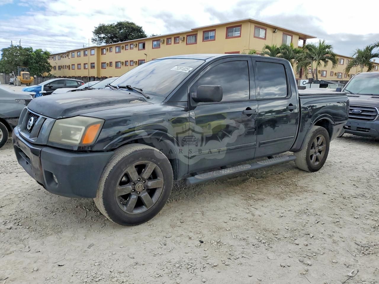 Nissan Titan S 5.6L 8 2012