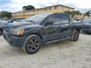 Nissan Titan S 5.6L 8 2012