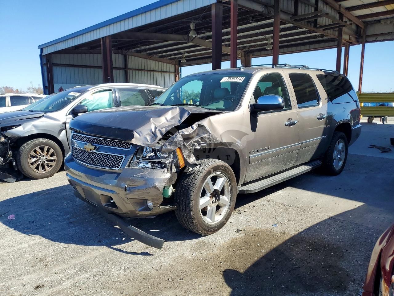 Chevrolet Suburban K1500 LTZ 5.3L 8 2011