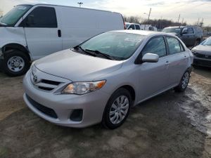 Toyota Corolla BASE 1.8L 4 2012
