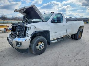 GMC Sierra K3500 SLE 6.6L 8 2015