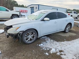 Nissan Maxima S 3.5L 6 2014
