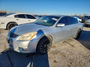 Nissan Altima BASE 2.5L 4 2010