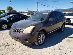 Nissan Rogue S 2.5L 4 2012