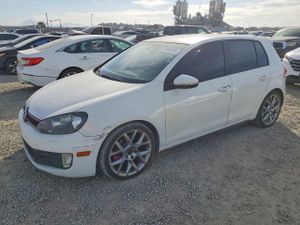 Volkswagen Golf 2.0L 4 2013