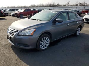 Nissan Sentra S 1.8L 4 2015