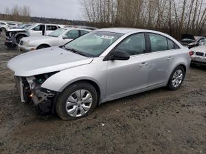 Chevrolet Cruze LS 1.8L 4 2012