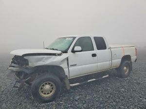 Chevrolet Silverado 1500 K2500 6.0L 8 2002