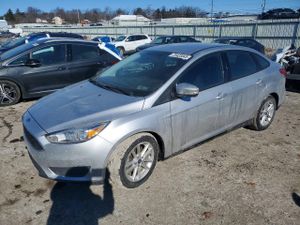Ford Focus SE 2.0L 4 2015