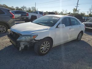 Toyota Camry SE 3.5L 6 2010