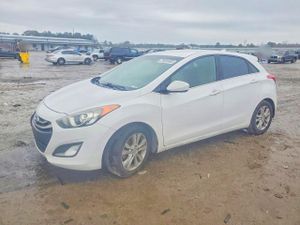 Hyundai Elantra 1.8L 4 2013