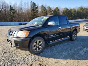 Nissan Titan S 5.6L 8 2013
