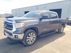 Toyota Tundra CREWMAX SR5 4.6L 8 2015