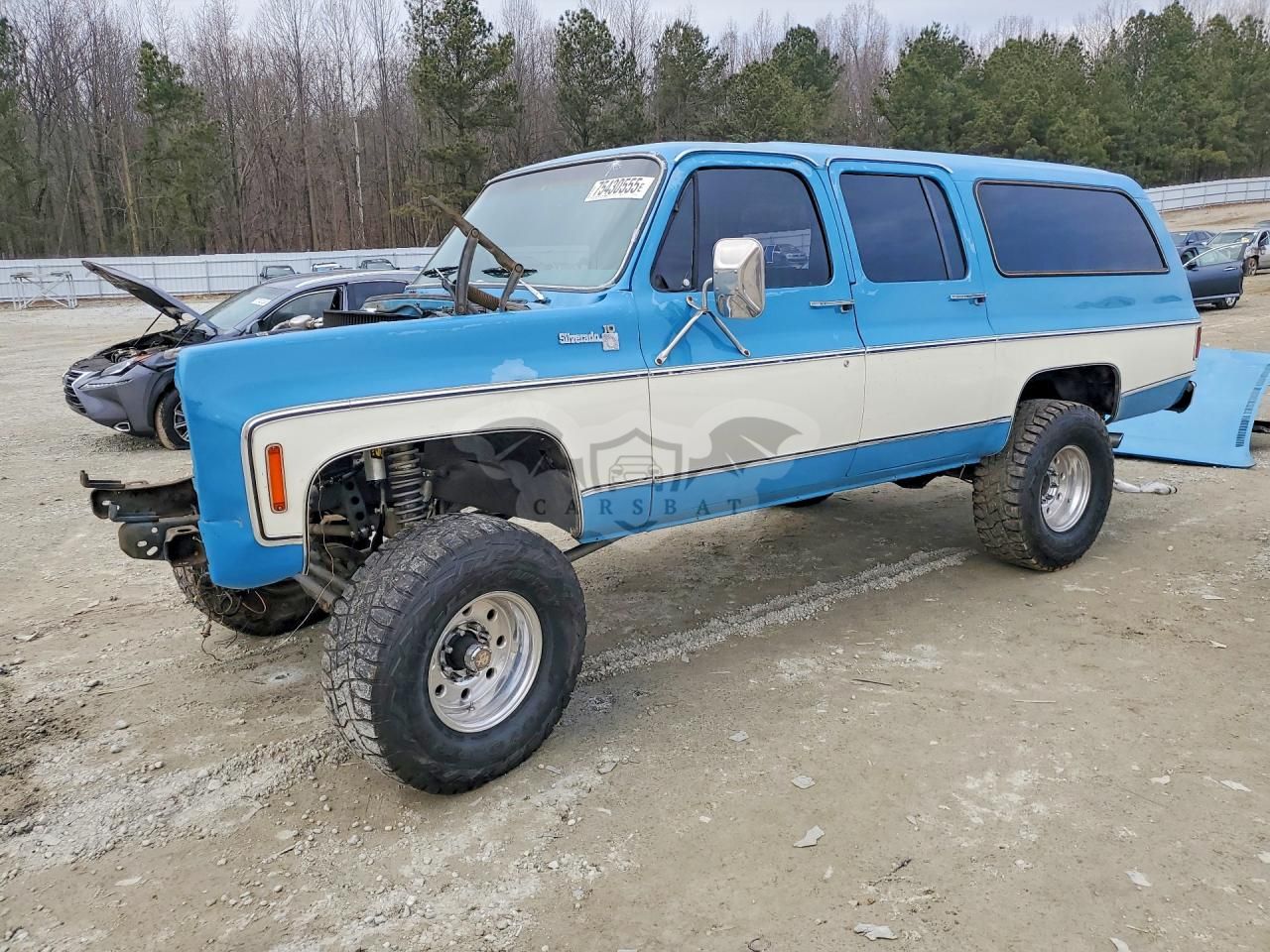 Chevrolet Suburban 1975