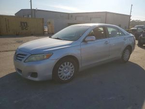 Toyota Camry BASE 2.5L 4 2011