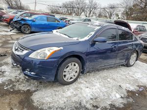 Nissan Altima BASE 2.5L 4 2012