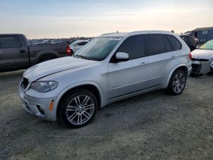 BMW X5 4.4L 8 2012