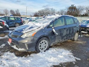 Toyota Prius 1.8L 4 2013