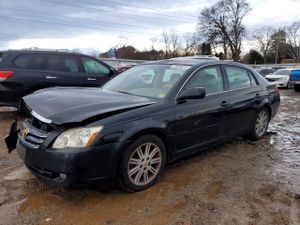 Toyota Avalon XL 3.5L 6 2005