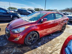 Hyundai Elantra GLS 1.8L 4 2013