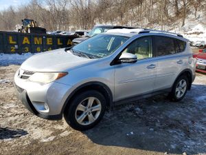 Toyota Rav4 XLE 2.5L 4 2013