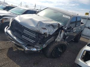 RAM 1500 SLT 5.7L 8 2013