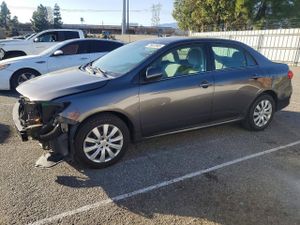 Toyota Corolla BASE 1.8L 4 2013