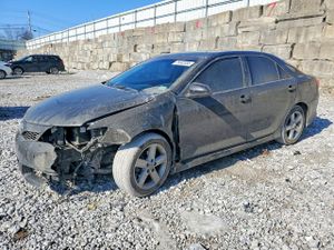 Toyota Camry BASE 2.5L 4 2012