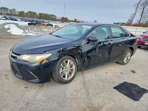 Toyota Camry LE 2.5L 4 2015