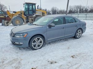 Volkswagen Passat SE 2.0L 4 2014