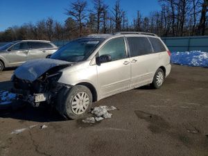 Toyota Sienna CE 3.5L 6 2009