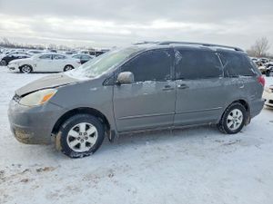 Toyota Sienna CE 3.3L 6 2004