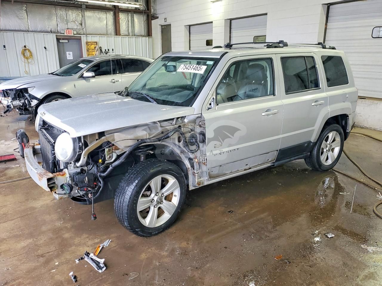Jeep Patriot LATITUDE 2.4L 4 2011
