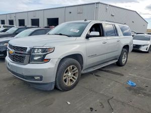 Chevrolet Suburban C1500 LT 5.3L 8 2015