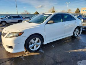 Toyota Camry BASE 2.5L 4 2011