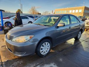 Toyota Camry LE 2.4L 4 2005