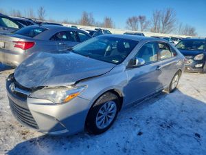 Toyota Camry LE 2.5L 4 2017