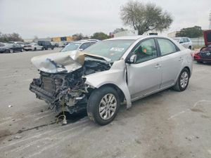 Kia Cerato / Forte / K3 EX 2.0L 4 2013