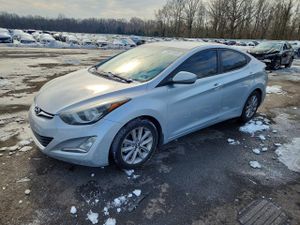Hyundai Elantra SE 1.8L 4 2014