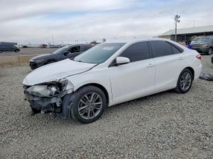 Toyota Camry LE 2.5L 4 2015