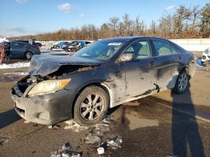 Toyota Camry BASE 2.5L 4 2011