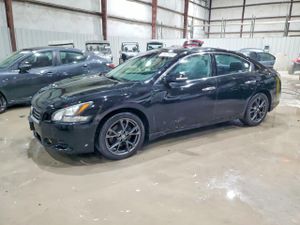Nissan Maxima S 3.5L 6 2012