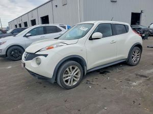 Nissan Juke S 1.6L 4 2013