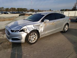 Ford Fusion SE 2.5L 4 2013